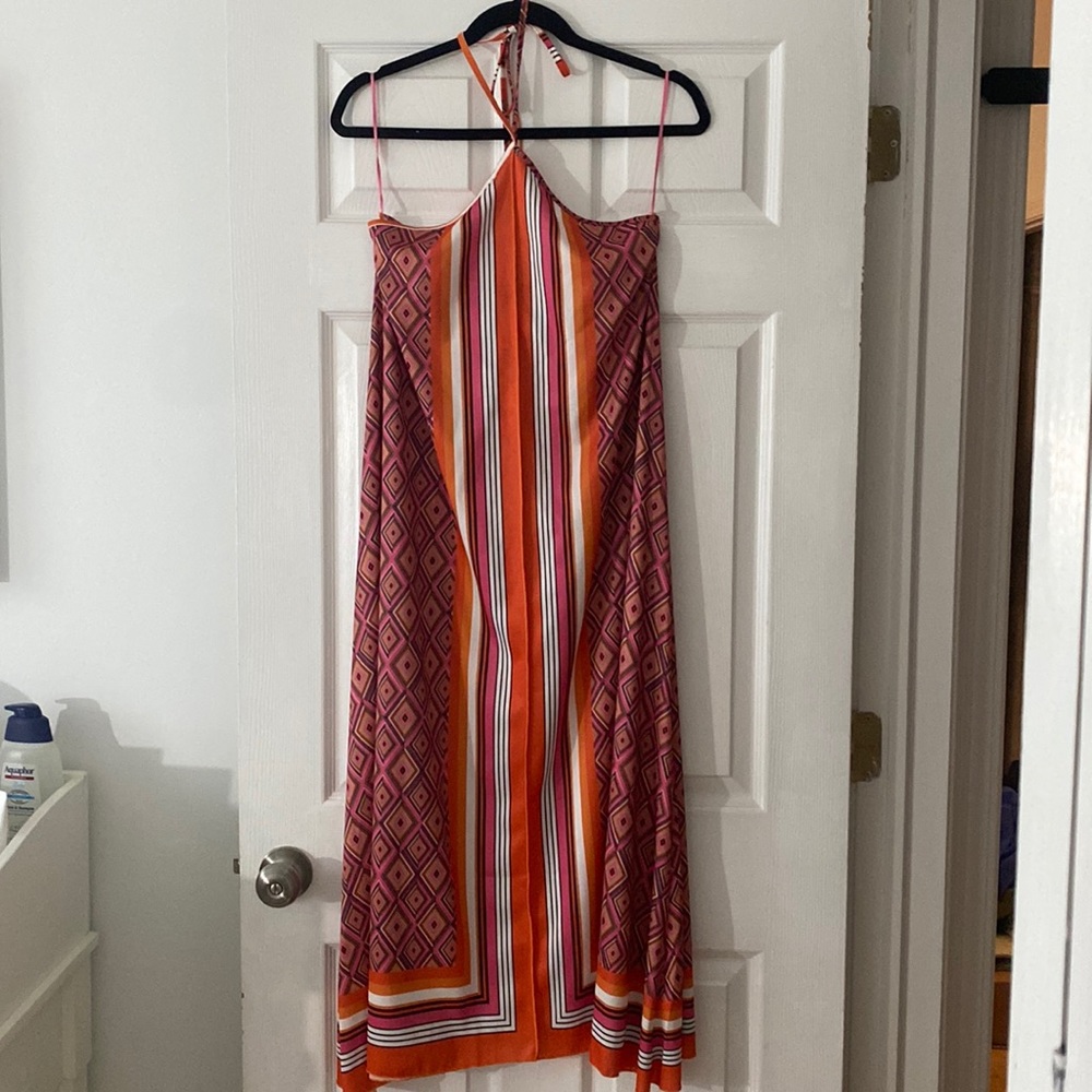 NWT PRINTED MIDI DRESS
